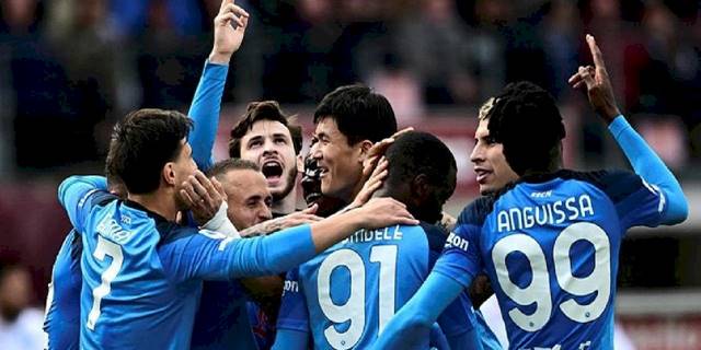 Torino 0-4 Napoli (Maç sonucu - ÖZET)