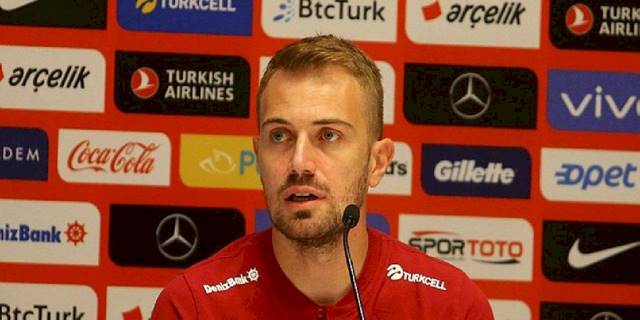 Beşiktaş'ın file bekçisi Mert Günok A Milli Takım kampında soruları yanıtladı! 