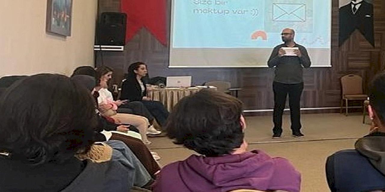 Samsung ve Habitat Derneği'nden depremden etkilenen öğrencilere tasarım odaklı düşünme ve psiko-drama atölyesi