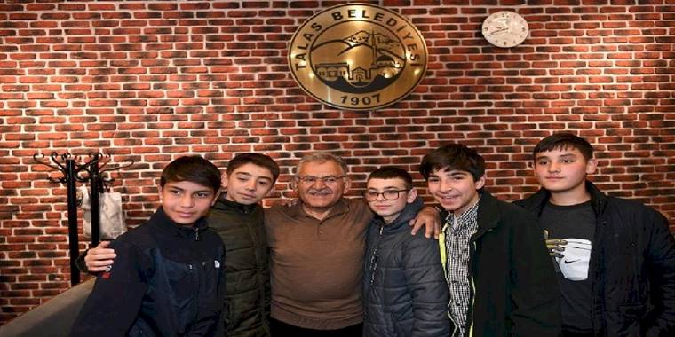 Memduh Büyükkılıç teravin sonrası gençlik buluşması