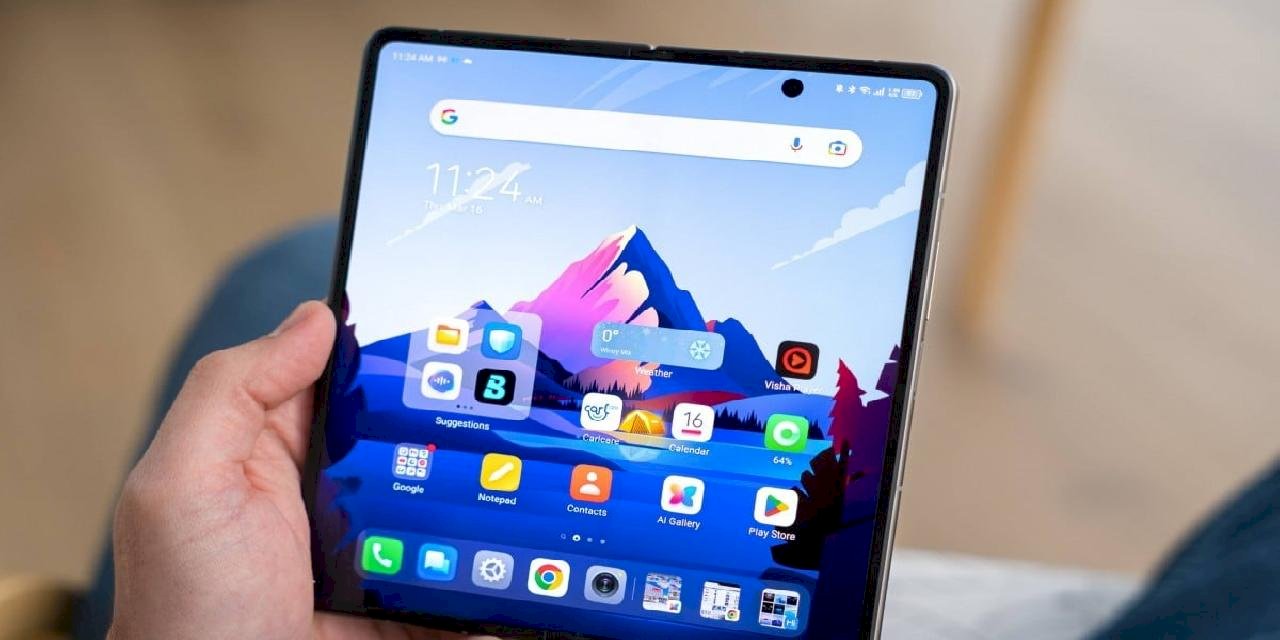 Tecno Phantom V Fold 12 Nisan’da Satışa Sunulacak