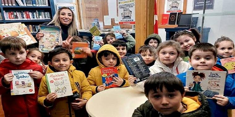 Minik Öğrencilerin Kütüphane Heyecanı