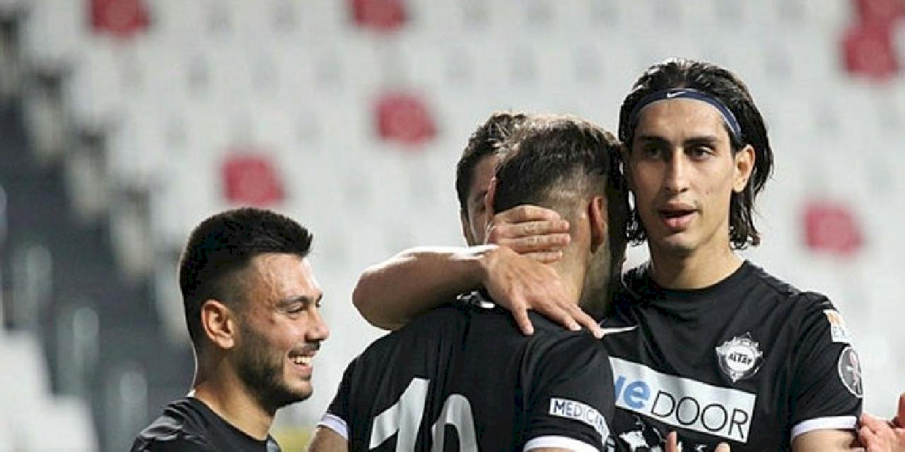Altay 3-1 Sakaryaspor (MAÇ SONUCU - ÖZET) 4 gollü maç Altay'ın!