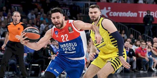 THY EuroLeague'de kritik Türk derbisi