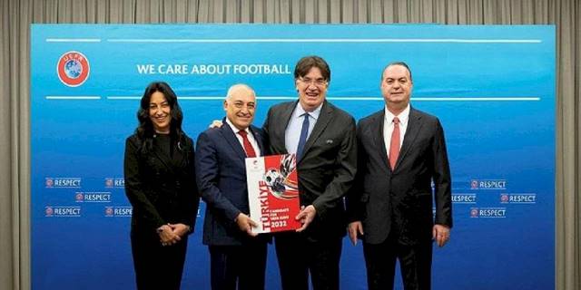 TFF EURO 2028 ve 2032 adaylık dosyasını UEFA'ya sundu