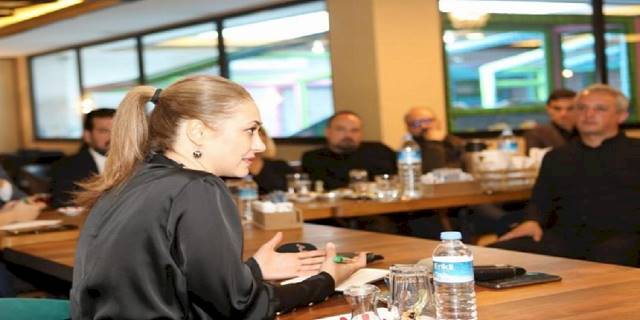 MHP Milletvekili adayı Zuhal Karakoç Dora: Siyaset devlet desteğinin aracı mekanizmasıdır