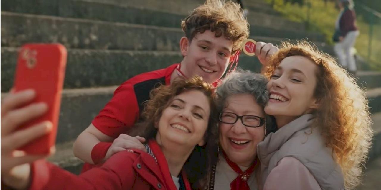 MediaMarkt ‘Anneler Neler Neler Günü’ Reklam Filminde Ailedeki Tüm Annelere Yer Verdi