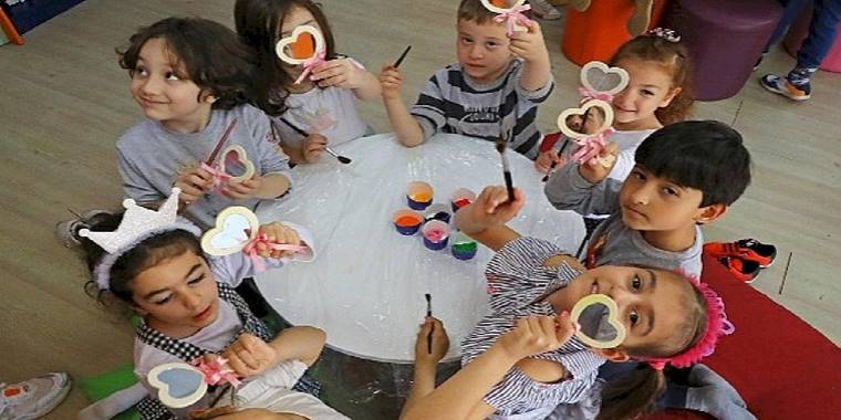 Antalya Büyükşehir'den 'Annemle Okuyorum' etkinliği