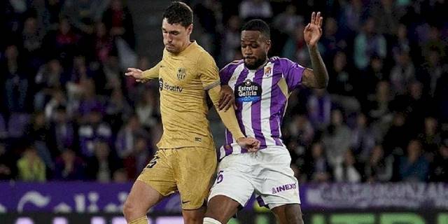 Real Valladolid 3-1 Barcelona (MAÇ SONUCU-ÖZET) | Cyle Larin Barça'yı yıktı!