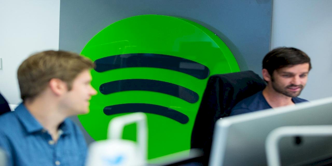 Spotify Podcast Bölümünden 200 Kişiyi İşten Çıkarıyor