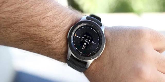 Yazılım Desteği Sona Eren Samsung Galaxy Watch Güncelleme Aldı