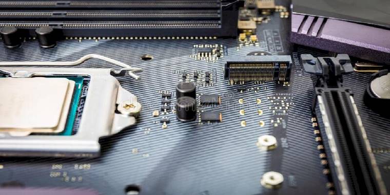 x16 ile 512 GB/sn: PCI Express 7.0 Gelişimi Sürüyor