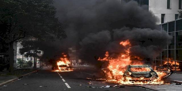 Fransa'daki isyan Belçika'ya sıçradı