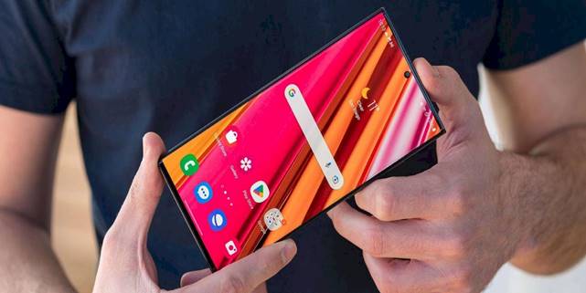 One UI 6.0 Beta Dosyaları Samsung’un Sunucularında Ortaya Çıktı