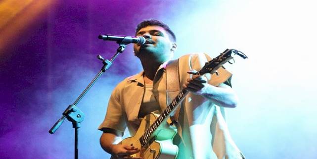 Emir Can İğrek'ten Parti İptal