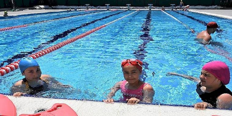 Osmangazi'nin havuzları rekora koşuyor