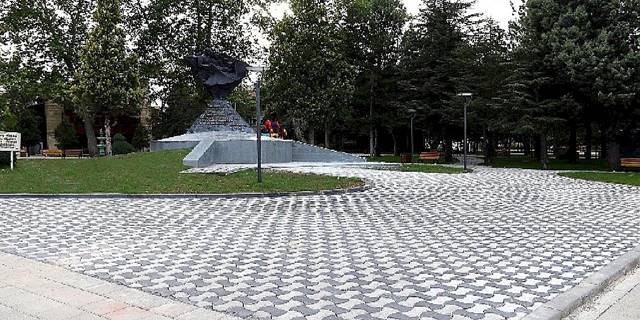 Türk dili parkı baştan sona yenilendi 