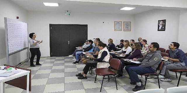 Aziz Nesin Bilgi Eğitim Merkezi'ndeki kurslara büyük ilgi