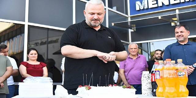 Başkan Pehlivan'a sürpriz kutlama 