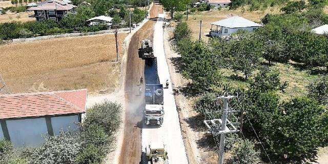 Korkuteli Varsak Yaylası 18 yıl sonra asfalta kavuştu