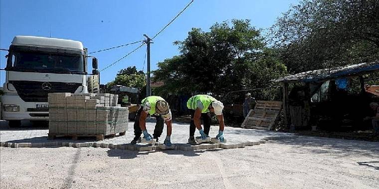 Olukman Mahallesinin Sokakları Parke Taşla Kaplanıyor