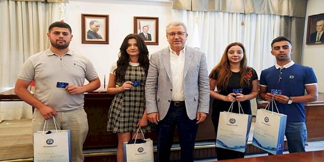 Rektör Prof. Dr. Budak EÜ'de eğitim görecek Azerbaycanlı öğrencileri ağırladı