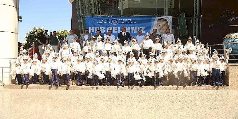 Gölcük'te muhteşem sünnet şöleni