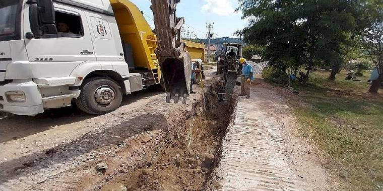 İSU, Kandıra Karaağaç Mahallesi'ne yeni kanalizasyon hattı yapıyor