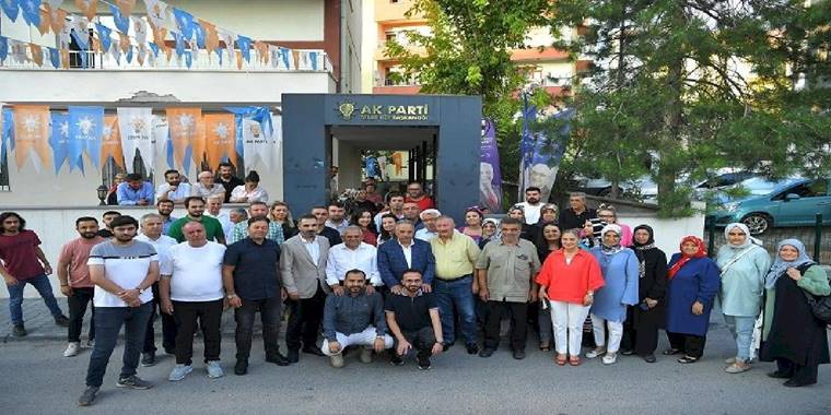 Memduh Büyükkılıç'tan AK Parti Talas'a ziyaret