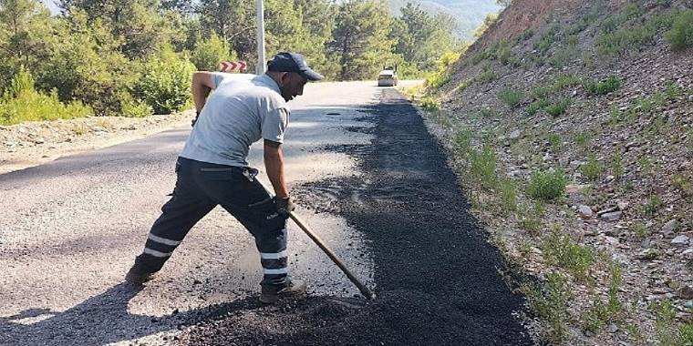 Alanya'da yayla yollarına bakım onarım