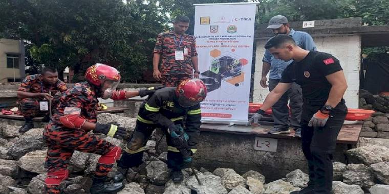 Konyalı itfaiyeciler Bangladeş'i eğitti