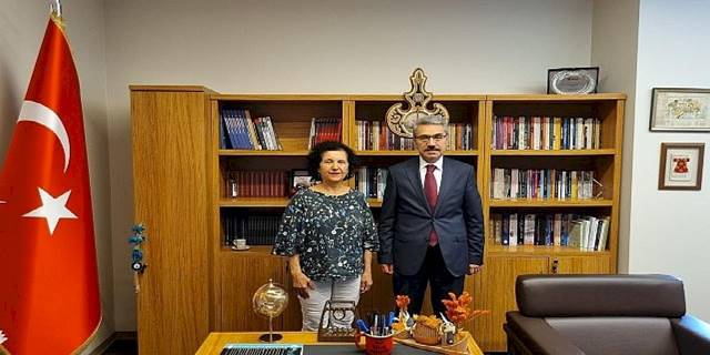 Üsküdar Kaymakamı, Üsküdar Üniversitesi Rektörü'nü ziyaret etti. Öğrencilerin konforu için üniversite ve kaymakamlık birlikte çalışacak