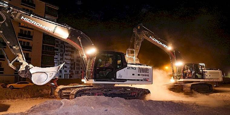 İçme Suyu Ana İsale Hattı Yenileme Çalışmaları sabaha kadar sürdü