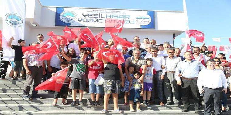 Kayseri Yeşilhisar'a yeni yüzme havuzu