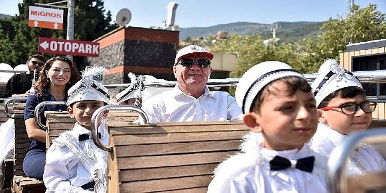 Kemalpaşalı miniklerin sünnet heyecanı