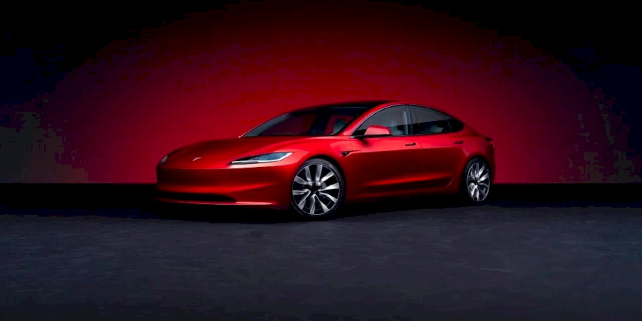 Yenilenen Tesla Model 3 Tanıtıldı