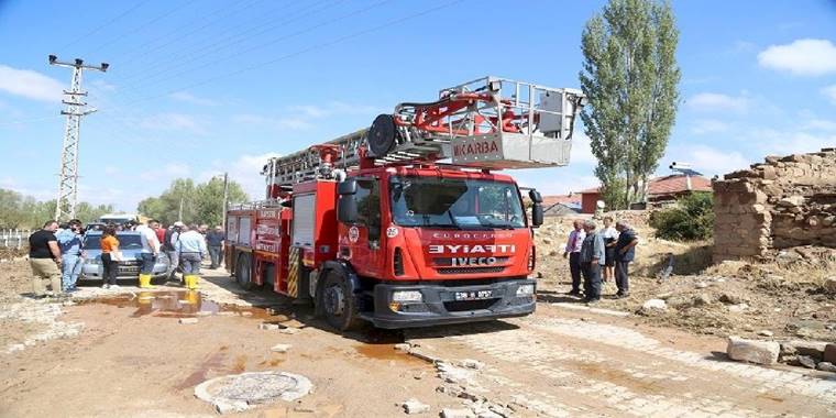 Kayseri Bünyan'da sel baskınına yakından inceleme