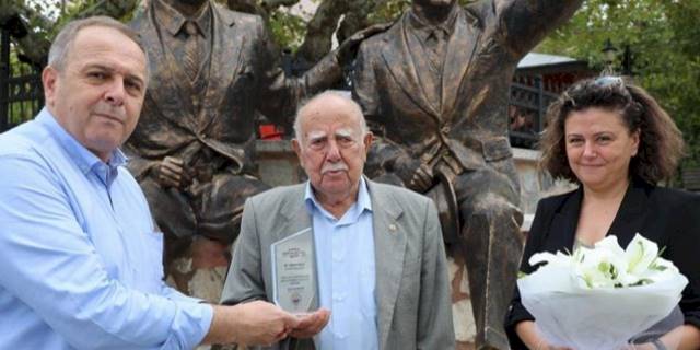 Bursa Gemlik’te en kıdemli zeytin üreticisi unutulmadı
