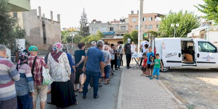 Mahalle Mutfakları dar gelirlilerin imdadına koşuyor