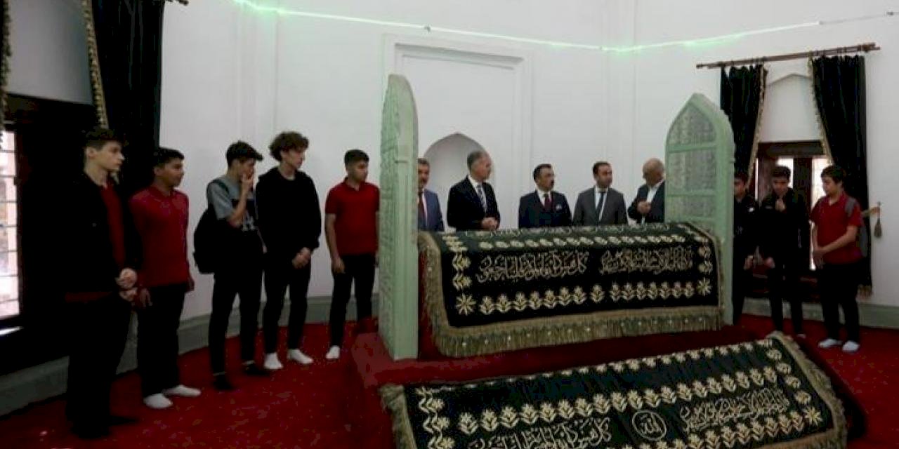 Bursa İnegöl'de ilk ders 'Tarih'