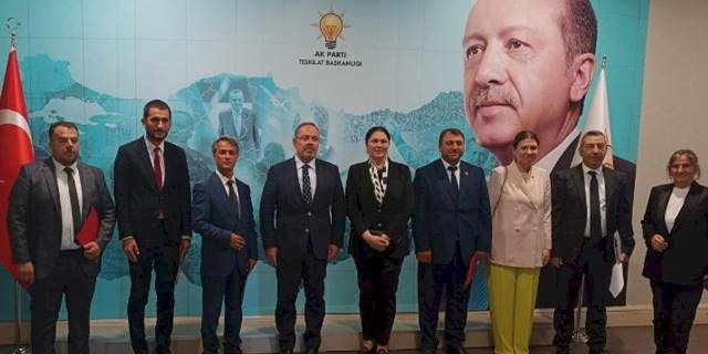 Edirne'de AK Parti'nin 4 ilçe başkanlığında görev değişimi