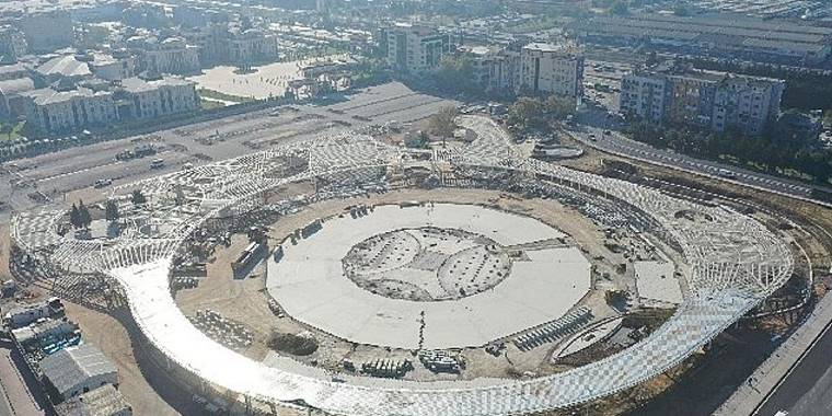 Milli İrade Meydanı'ndaki Otoparkta Sona Doğru