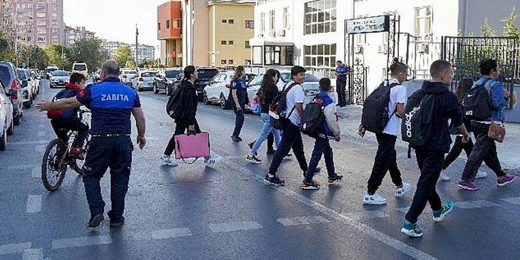 Beylikdüzü Belediyesi öğrenciler için görev başında