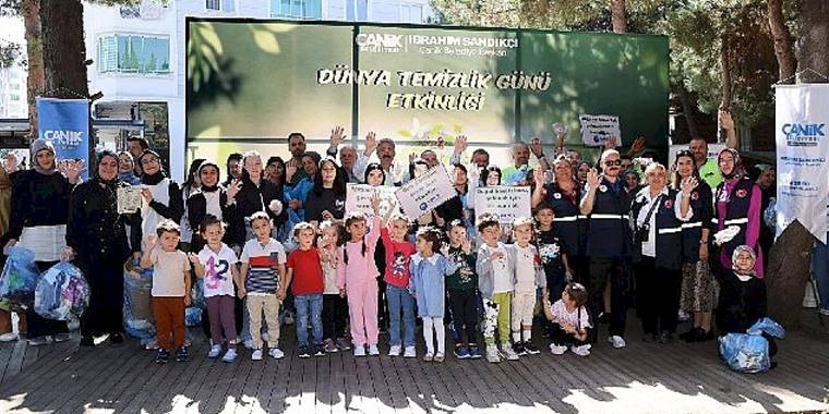 Canikli Gençler Temiz Bir Dünya İçin El Ele Verdi 
