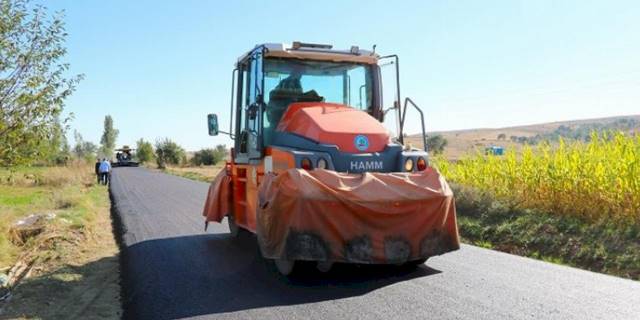 Bilecik'te köy yolları asfaltlanıyor