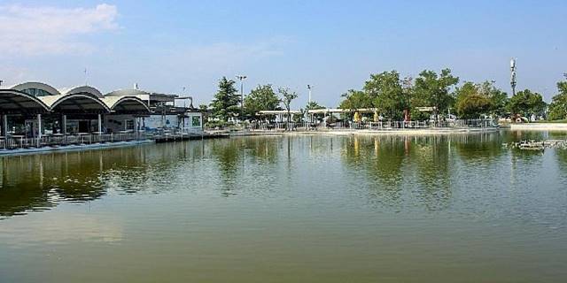 Karşıyaka Belediyesi, sivrisineğe karşı biyolojik yöntemlerle mücadele ediyor