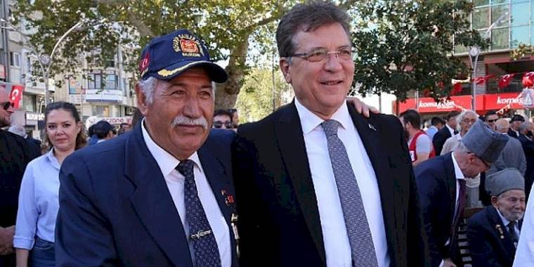 19 Eylül Gaziler Günü Edremit'te Düzenlenen Törenlerle Kutlandı