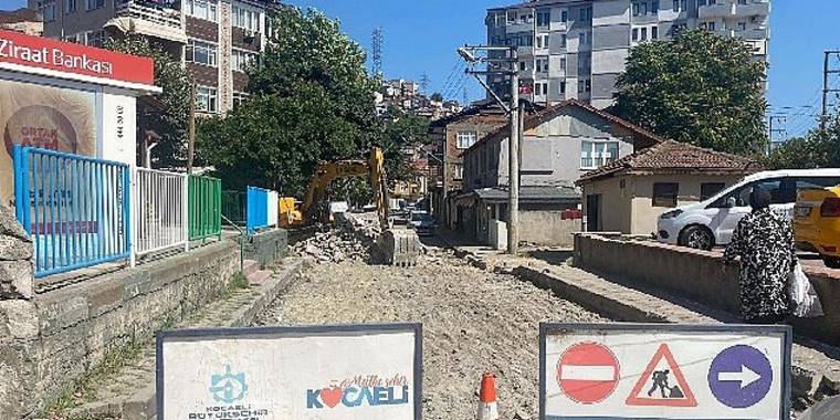Yenidoğan Derince Caddesi'nin Çehresi Değişiyor