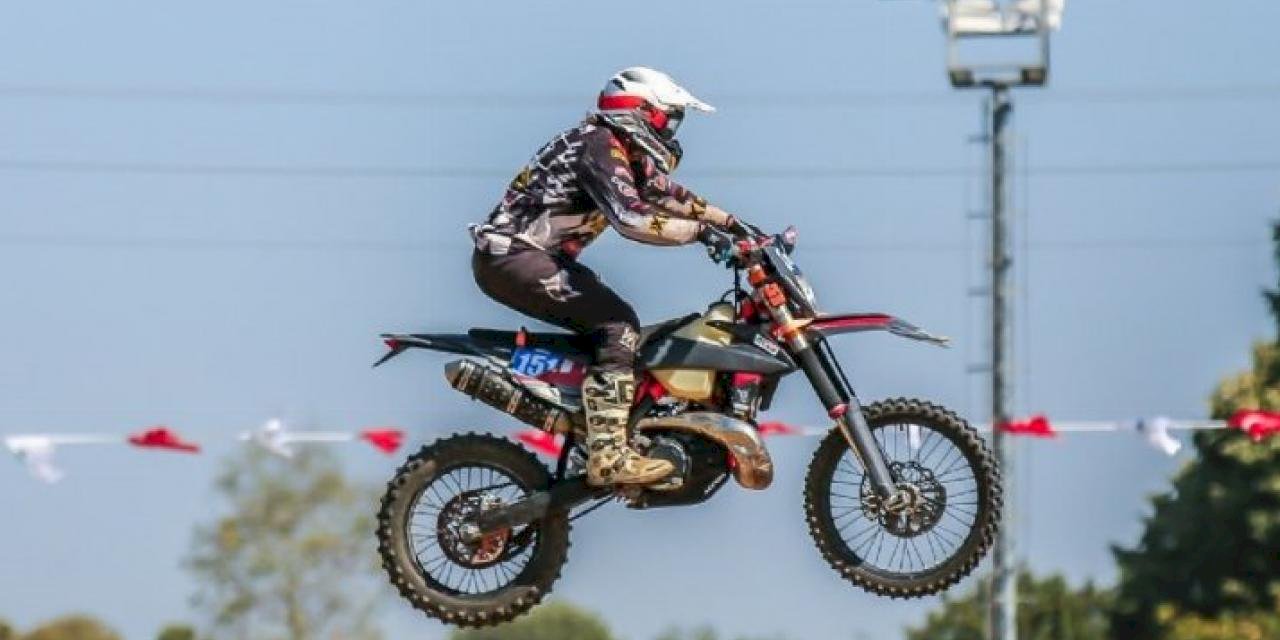 Enduroda kupalar sahiplerini buldu