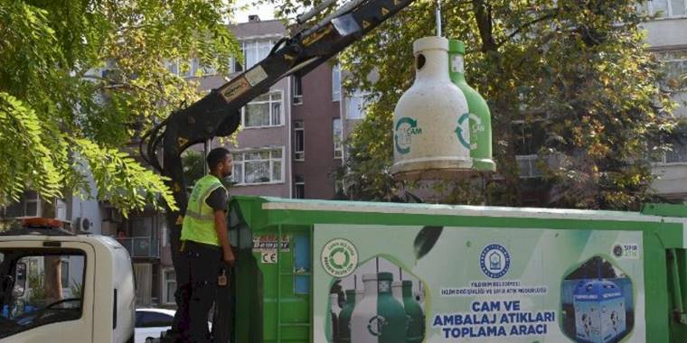 Bursa Yıldırım'da 5 bin tona yakın atık cam toplandı